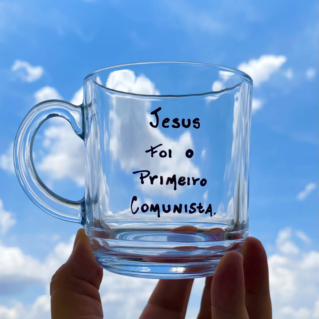 Caneca de chá "Jesus foi o primeiro comunista"