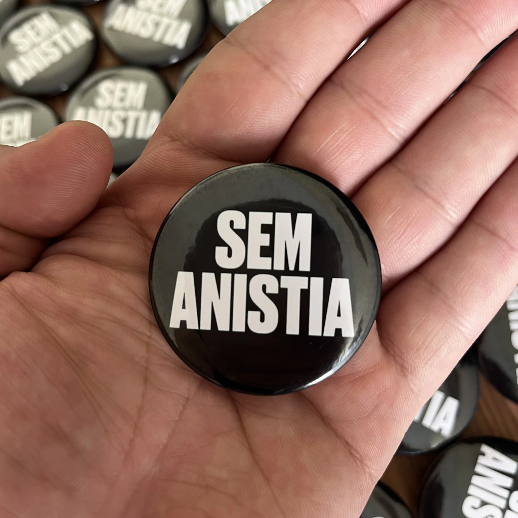 Kit 5 bottons SEM ANISTIA