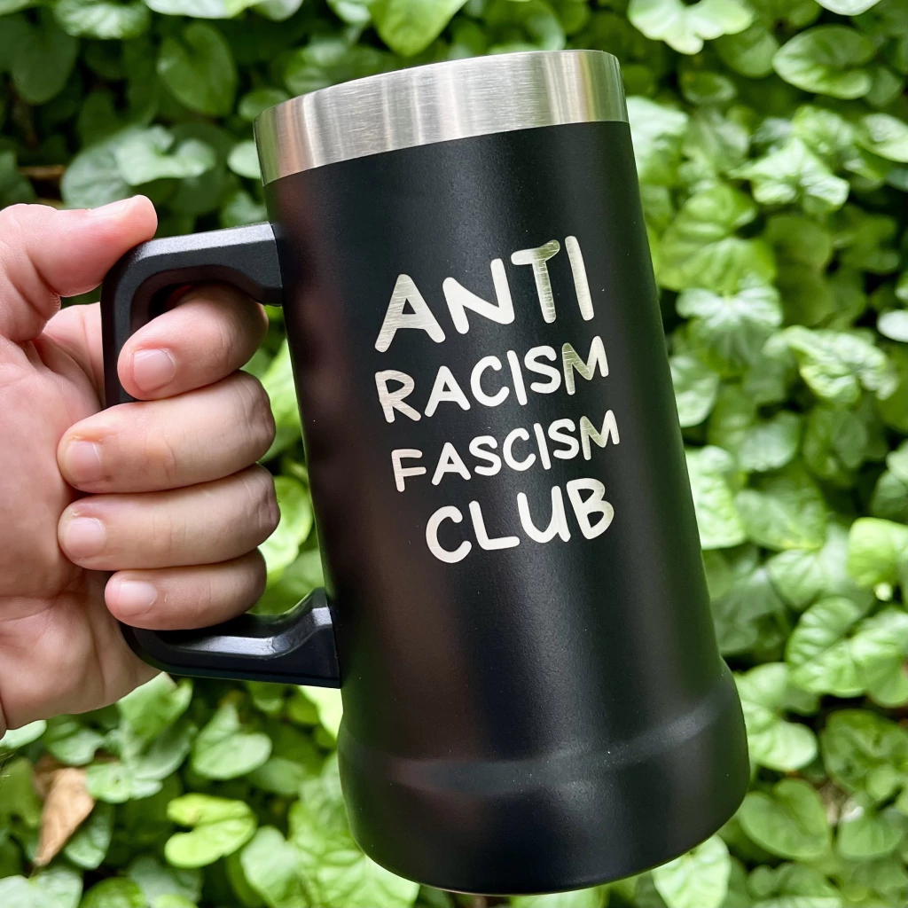 Caneca térmica Antifa (700ml)