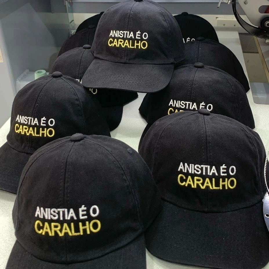 Boné "Anistia é o caralho" (preto)