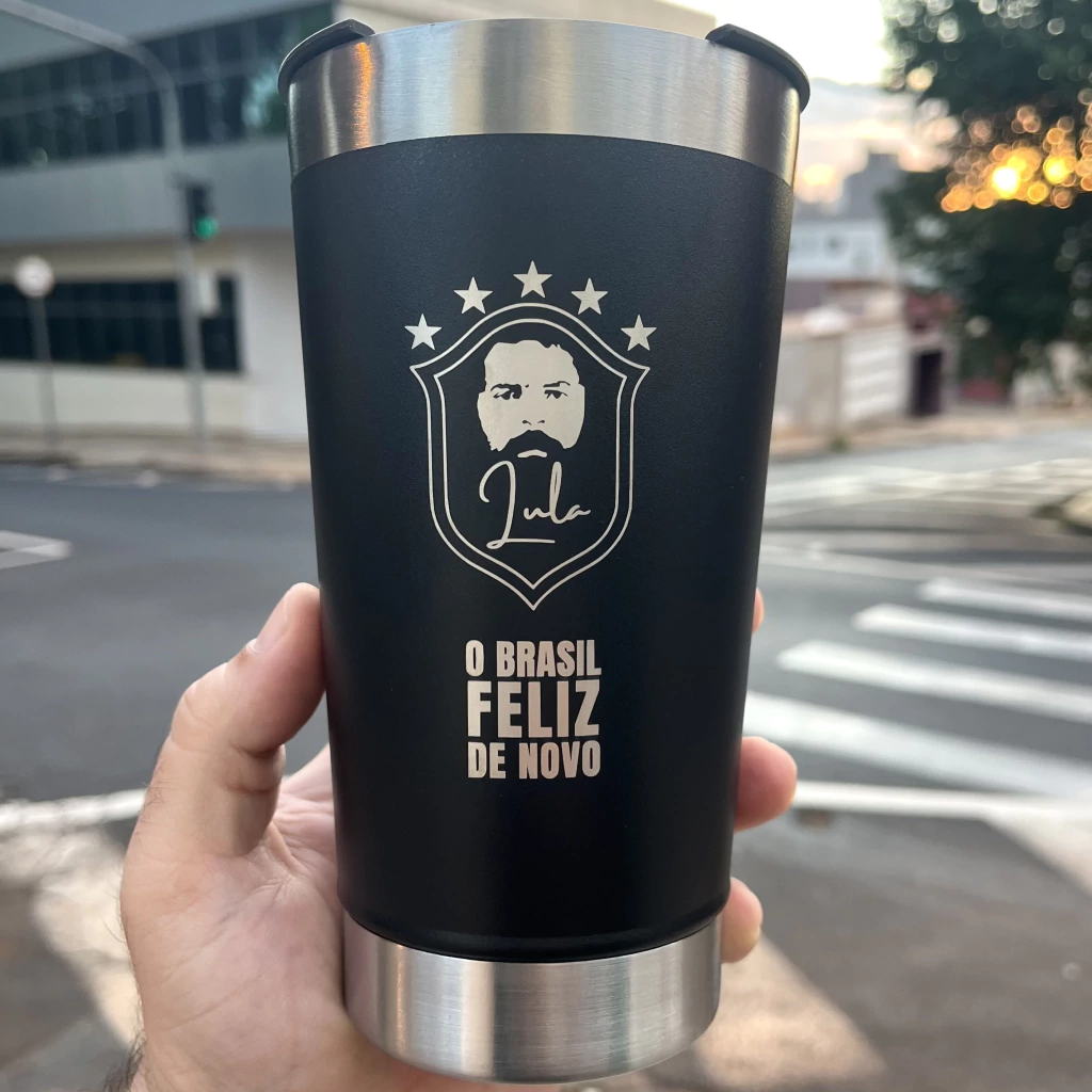 Copo "Lula - O Brasil Feliz De Novo" - preto (470ml)