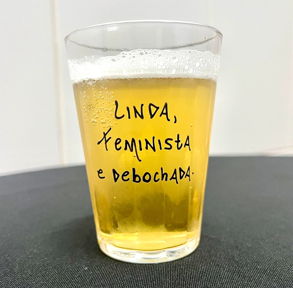 Copo Lagoinha "Linda, Feminista e Debochada"