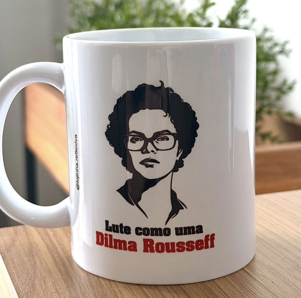 Caneca "Dilma Rousseff" (330ml)