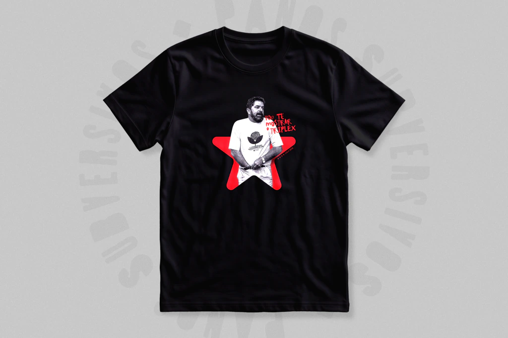 CAMISETA - TRIPLEX - PRETA